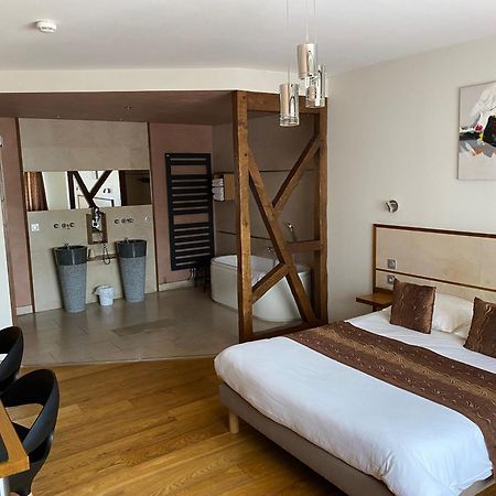 Auberge Des Moulins Pont-Les-Moulins Екстер'єр фото