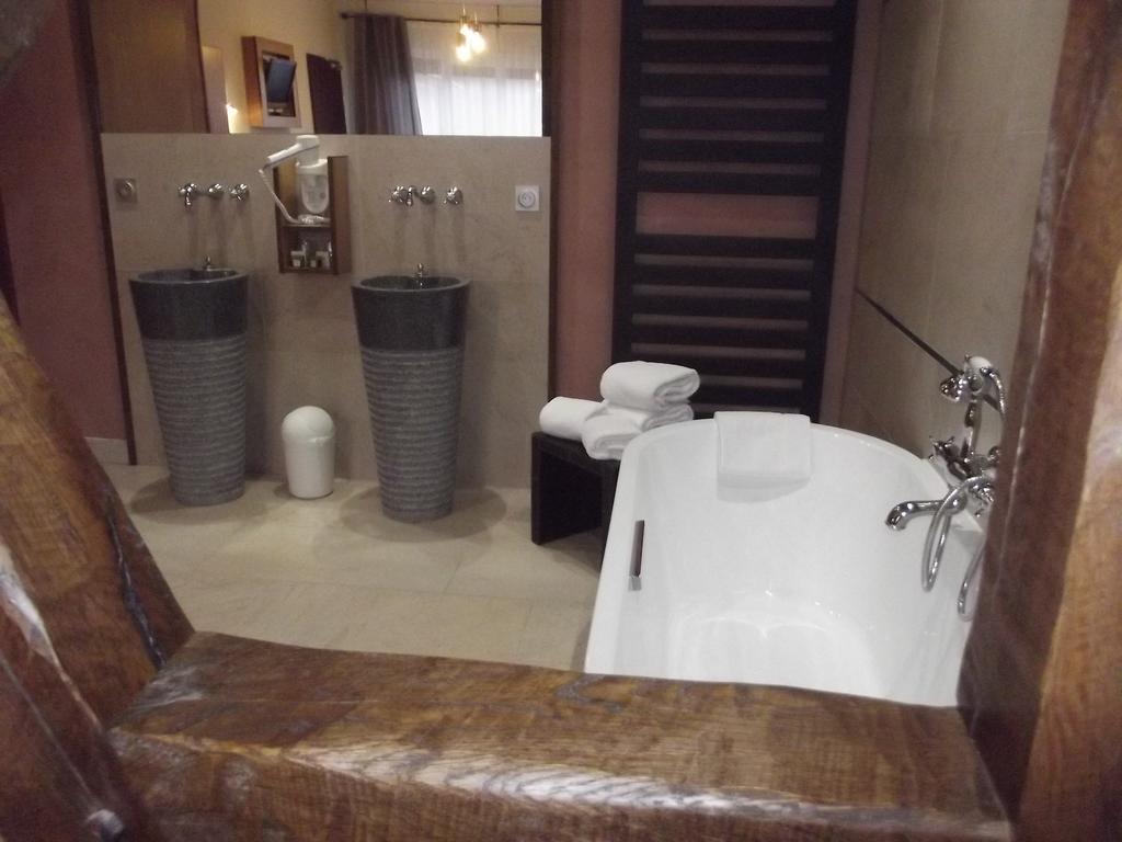 Auberge Des Moulins Pont-Les-Moulins Номер фото