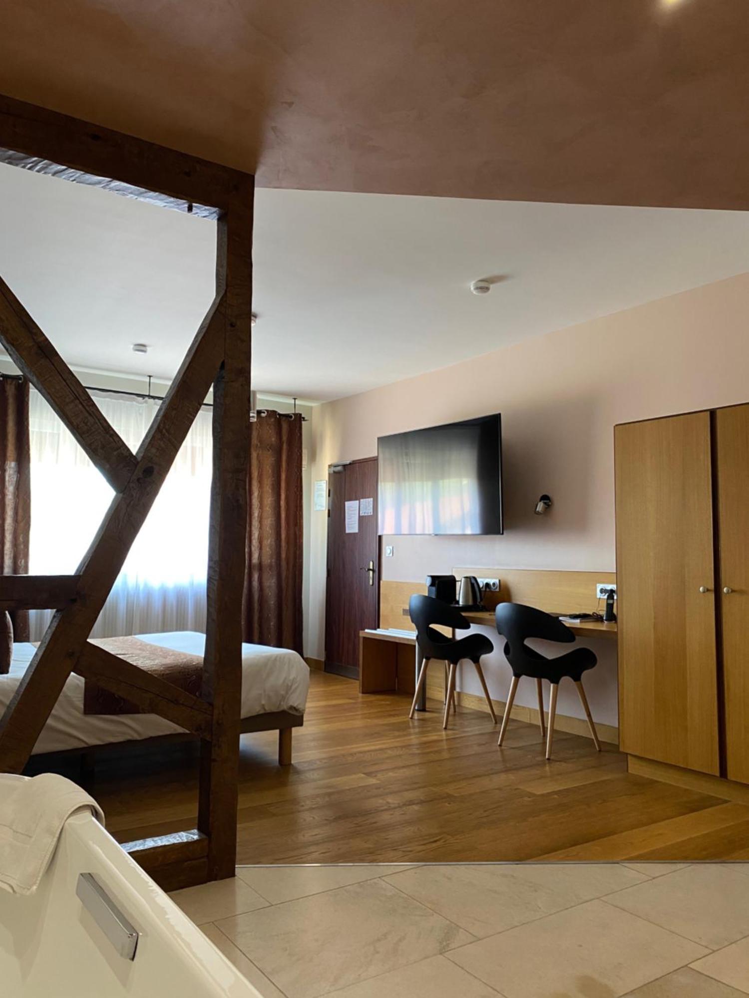 Auberge Des Moulins Pont-Les-Moulins Екстер'єр фото